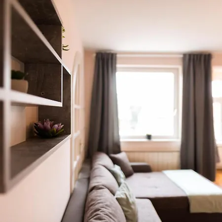 Apartament Gyoengye