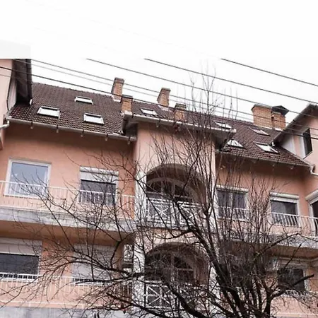 Apartament Gyoengye Segedyn
