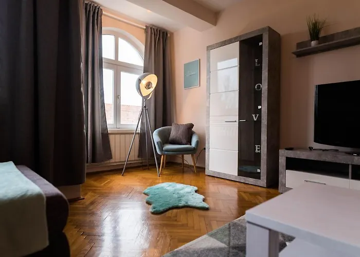 Gyoengye Apartment Szegedin