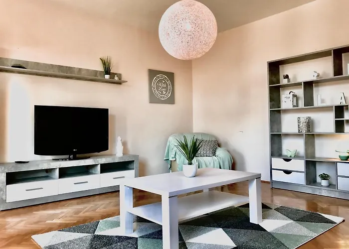 Gyoengye Apartment *